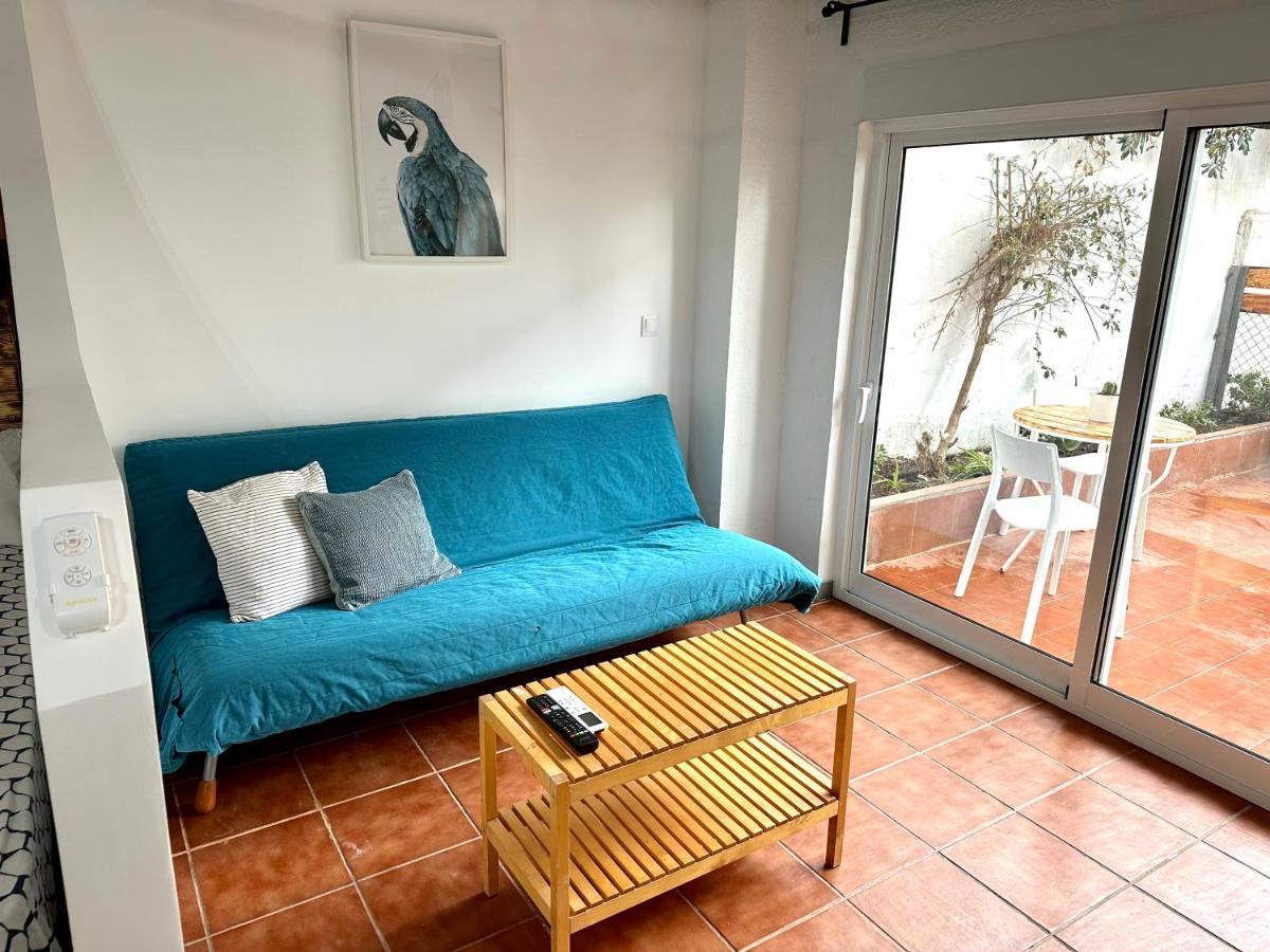 Nuevos Apartamentos Frente Al Mar Y A La Playa كاستيلديفيلس المظهر الخارجي الصورة
